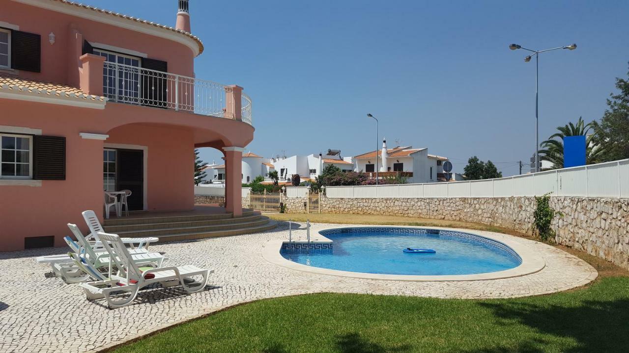 Saraiva'S Guest House Lagos Exterior photo