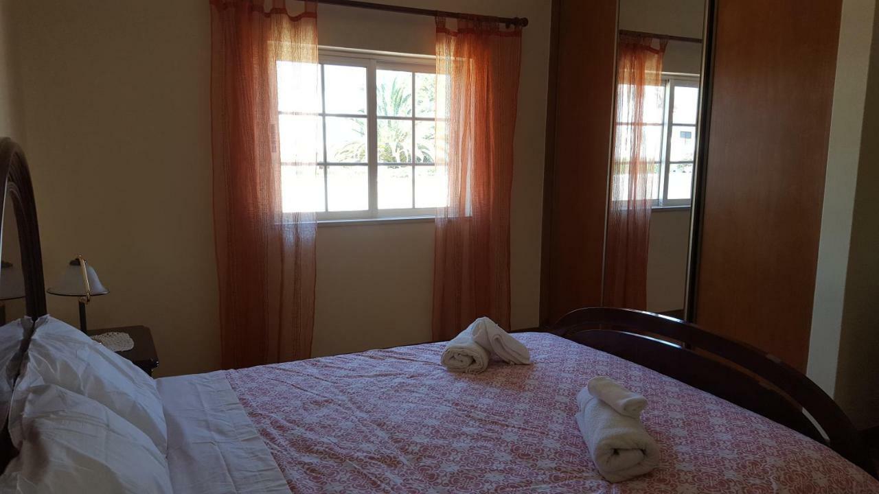 Saraiva'S Guest House Lagos Exterior photo
